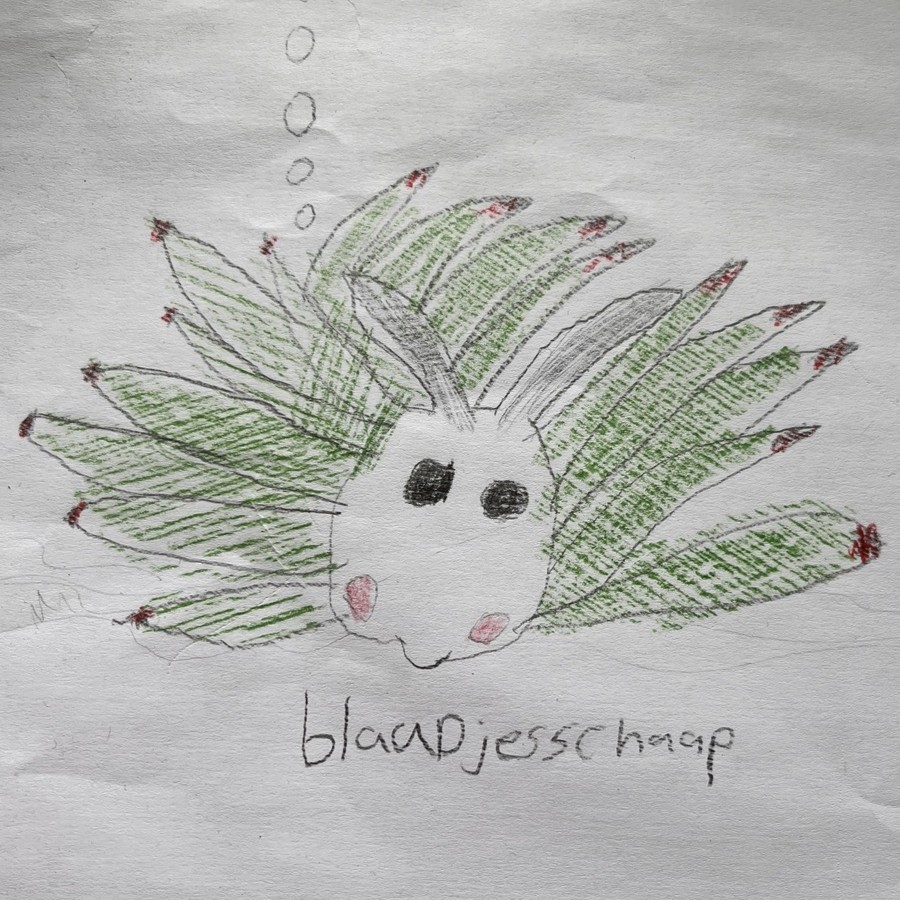 Een blaadjesschaap in de tuin